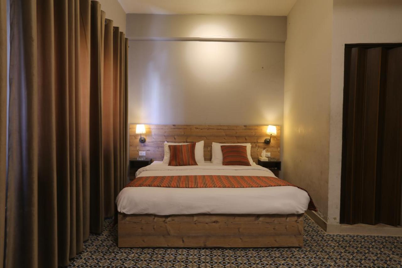 Riviera Hotel Amman Eksteriør bilde