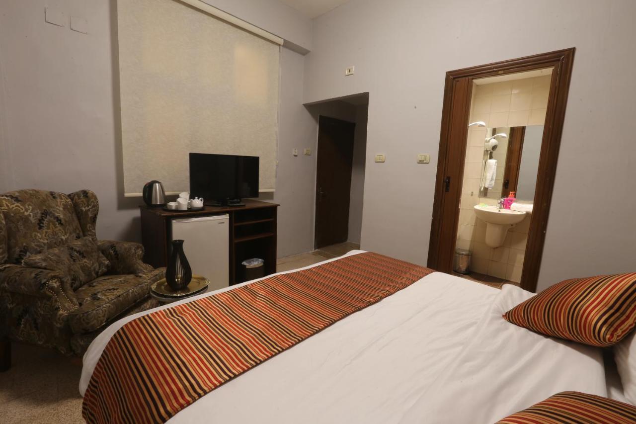Riviera Hotel Amman Eksteriør bilde